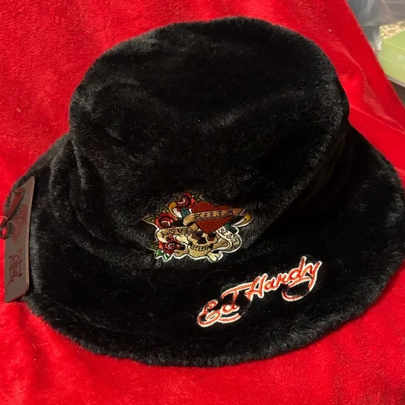 Ed Hardy Black Faux Fur Hat with Embroidery Art NWT - Picture 5 of 10